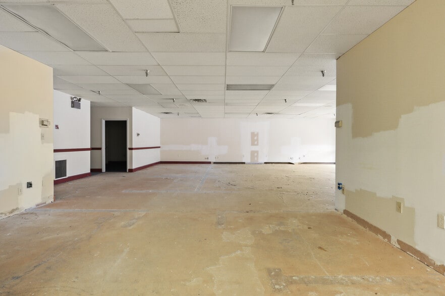 More Photos Of 339 Buschs Frontage Rd, Annapolis Medical For Sale