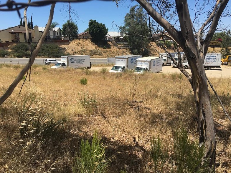More Photos Of 8445 Los Coches Rd, El Cajon Land For Lease