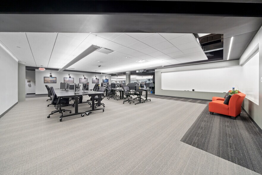More Photos Of 7620 Guadalupe St, Austin Office For Lease