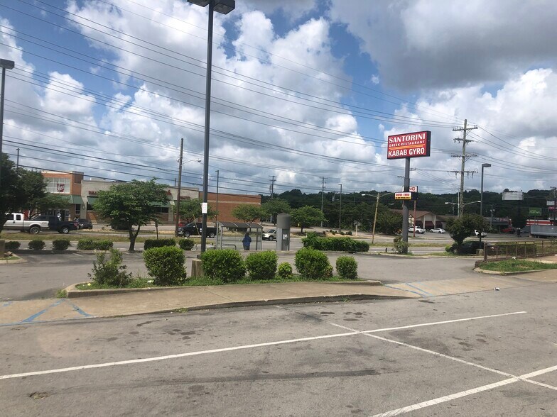 More Photos Of 1084 Murfreesboro Pike, Nashville General Retail For Sale