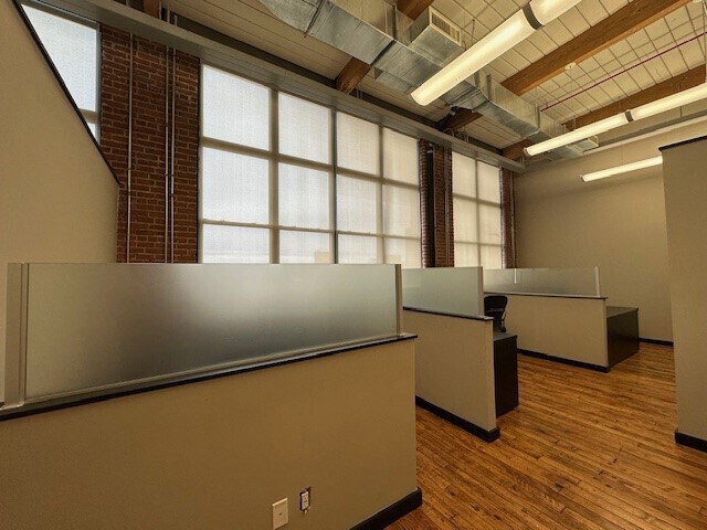 More Photos Of 31 South St, Mount Vernon Light Manufacturing For Lease