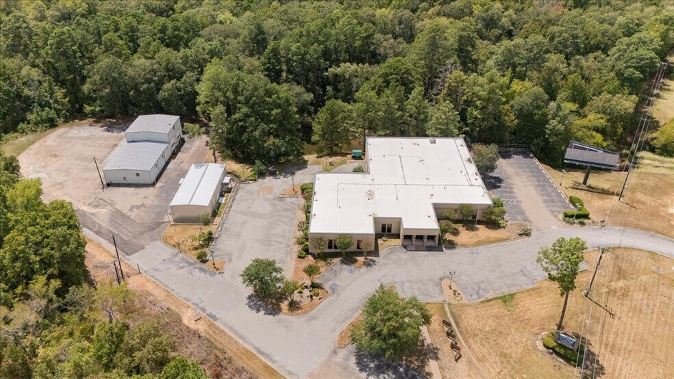 More Photos Of 9846 State Highway 31 E, Tyler Medical For Sale