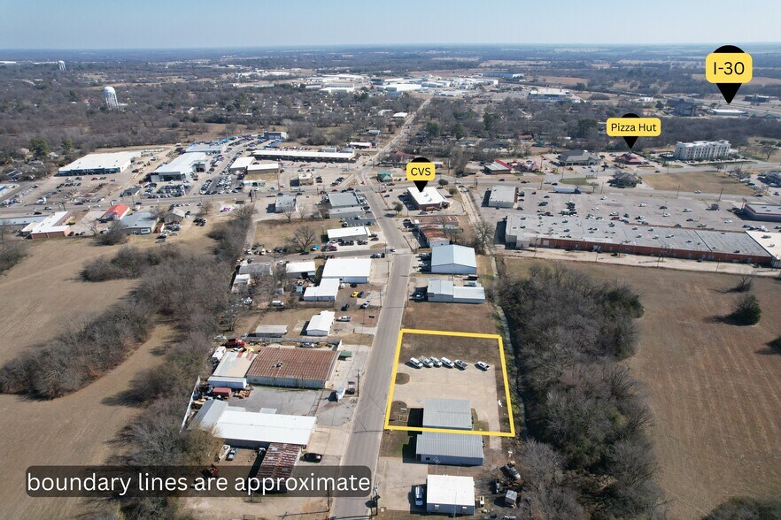 More Photos Of 220 Linda Dr, Sulphur Springs Office For Sale