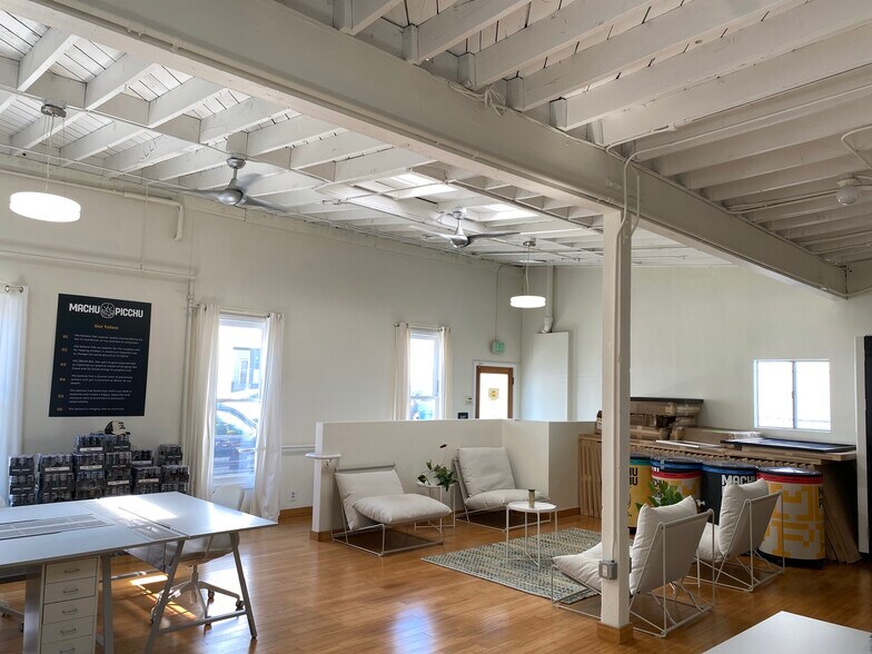 More Photos Of 2301-2309 Main St, Santa Monica Storefront Retail Office For Lease