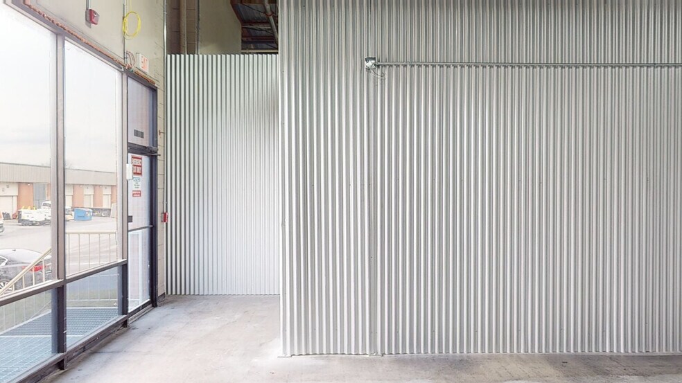 More Photos Of 3341 75th Ave, Landover Warehouse For Lease