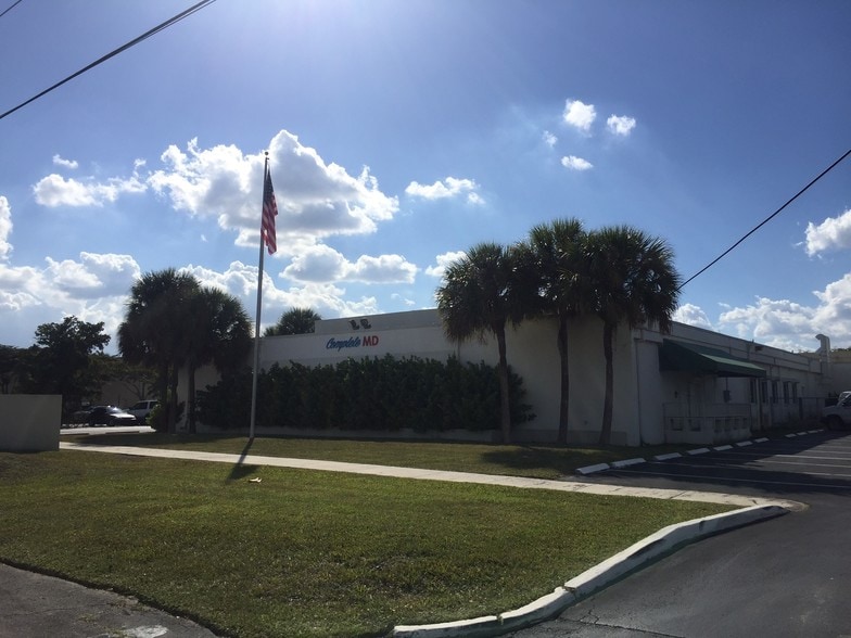 More Photos Of 14150 SW 119th Ave, Miami Manufacturing For Lease