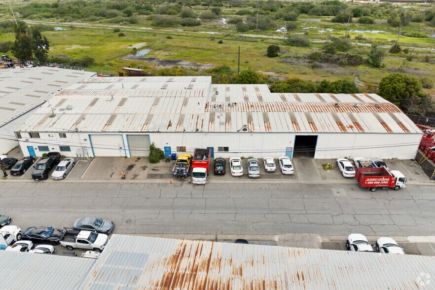 More Photos Of 151-171 Industrial Way, Brisbane Warehouse For Lease