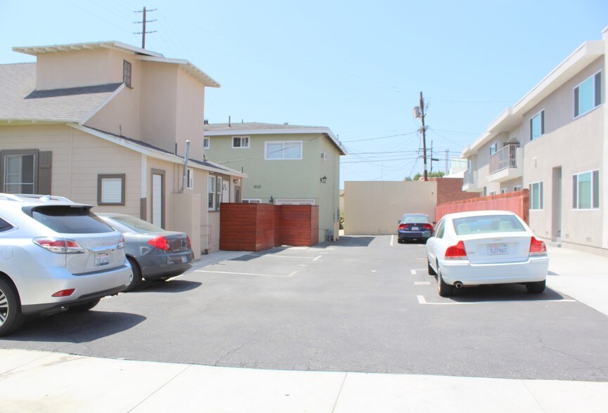 More Photos Of 10603-10609 Palms Blvd, Los Angeles Apartments For Sale