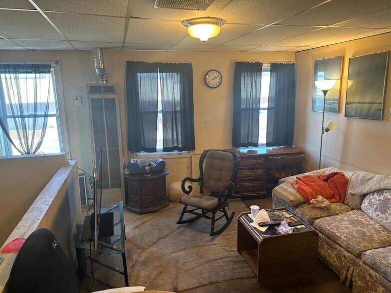 More Photos Of 265 S Pearl St, Albany General Retail For Sale