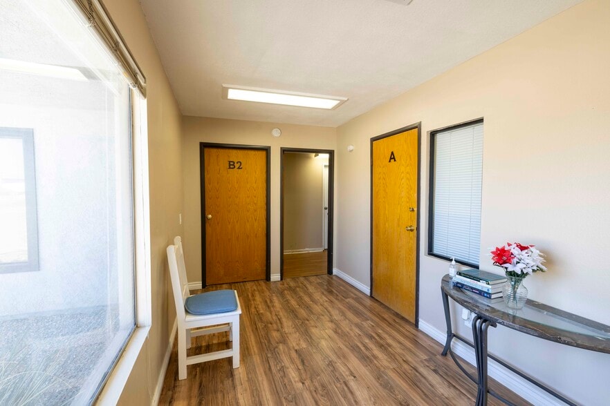 More Photos Of 18026 Jonathan St, Adelanto Medical For Lease
