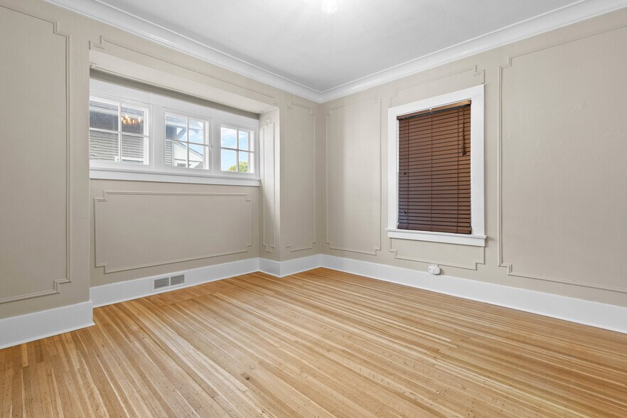 More Photos Of 62 Empire Blvd, Rochester Medical For Sale