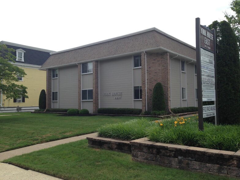 Primary Photo Of 214 W Main St, Moorestown Office For Lease