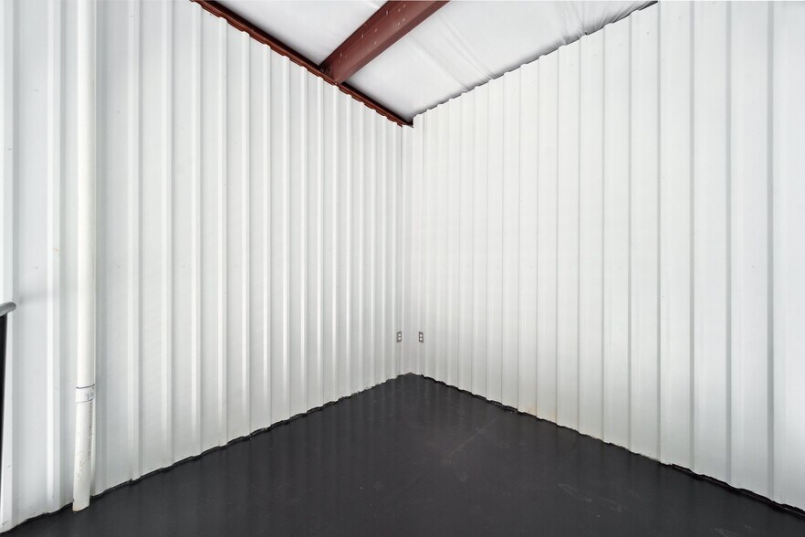 More Photos Of 17983 E 116th N St, Owasso Freestanding For Sale