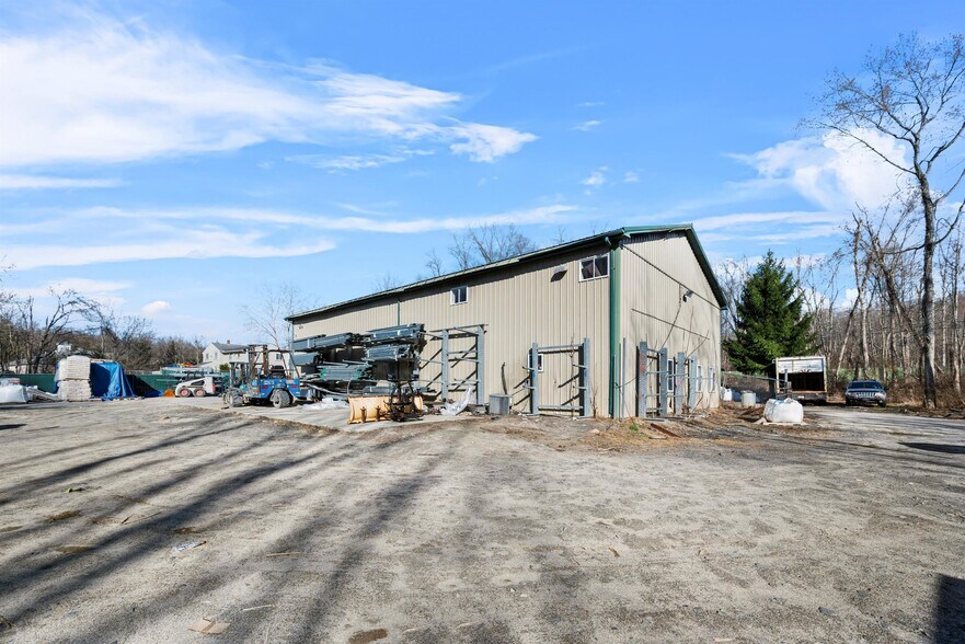 More Photos Of 1195 State Route 208, Monroe Unknown For Lease