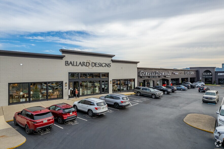More Photos Of 2014 Glen Echo Rd, Nashville Freestanding For Lease