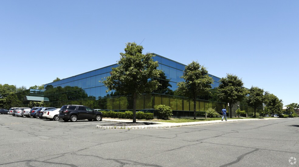 More Photos Of 195 Route 9 S, Manalapan Township Office For Lease