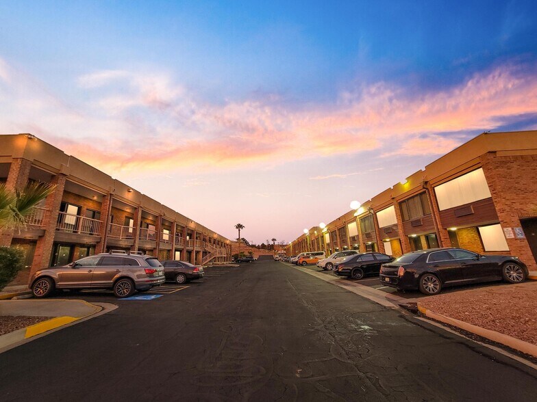 More Photos Of 850 S Bluff St, Saint George Hotel For Sale