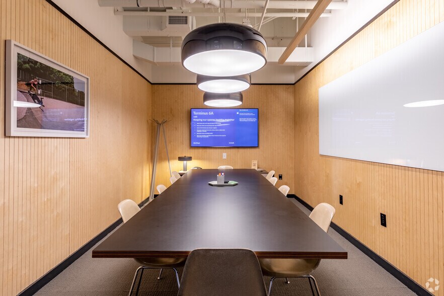 More Photos Of 3280 Peachtree Rd NE, Atlanta Office For Lease