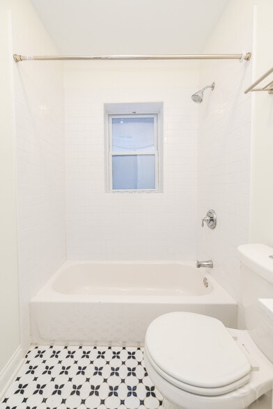 More Photos Of 1439 E 66th Pl, Chicago Apartments For Sale