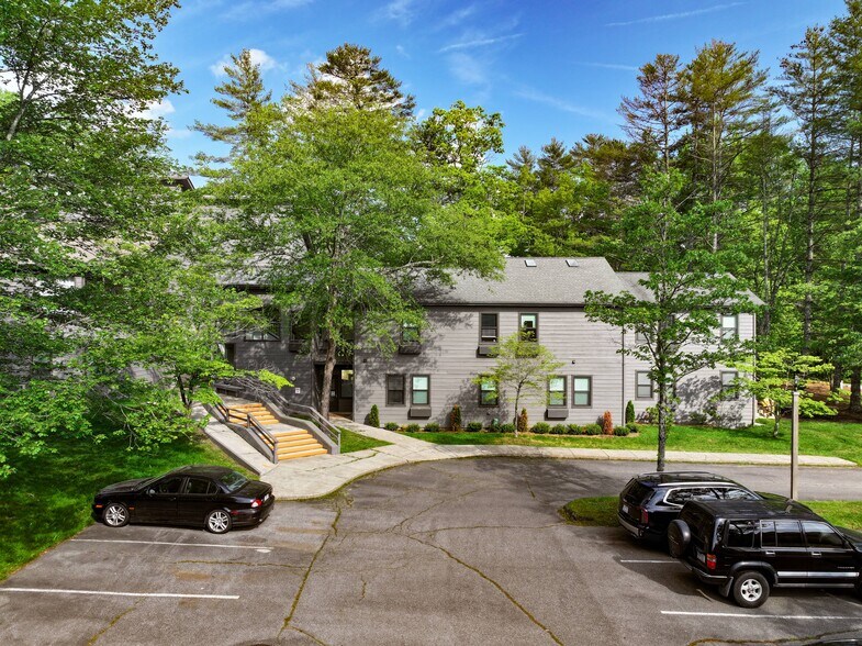 More Photos Of 70 Sapphire Valley Rd, Sapphire Apartments For Sale