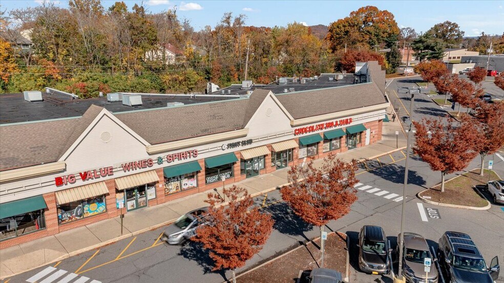 More Photos Of 374 Windsor Hwy, Vails Gate Unknown For Lease