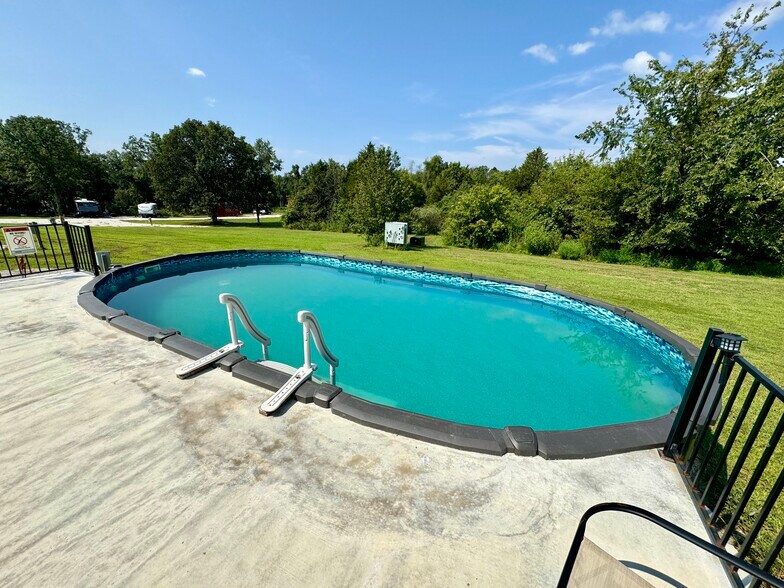 More Photos Of 19431 Highway J, Monroe City Hotel For Sale
