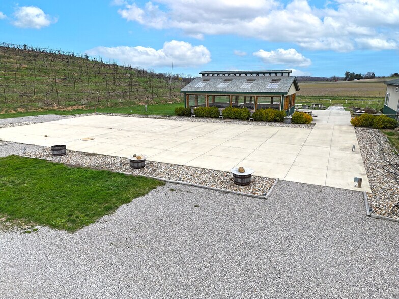 More Photos Of 7785 Hill Rd, Watervliet Specialty For Sale