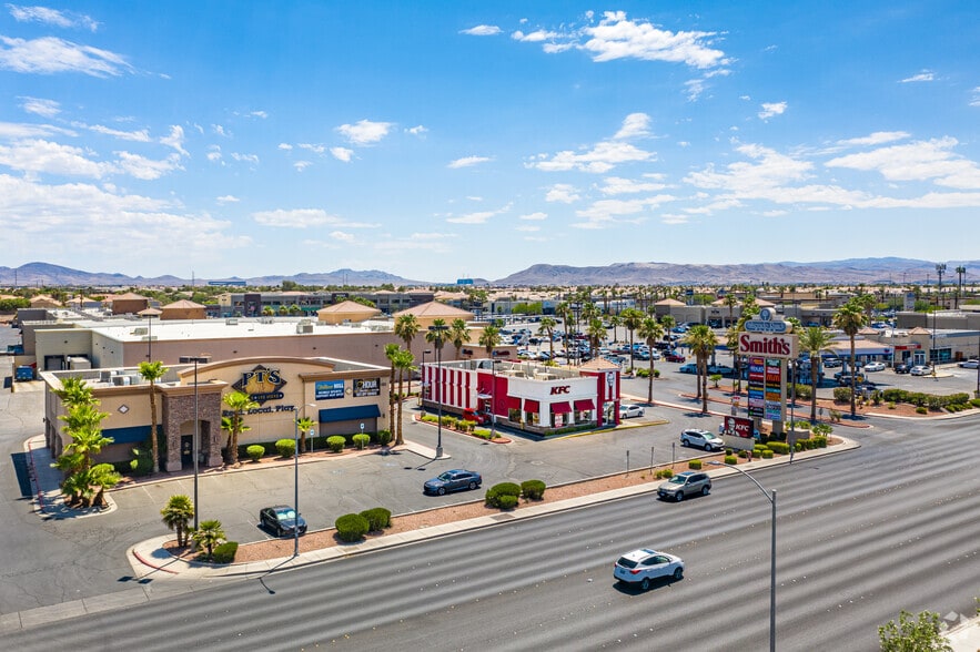 More Photos Of 9890 S Maryland Pky, Las Vegas Unknown For Lease