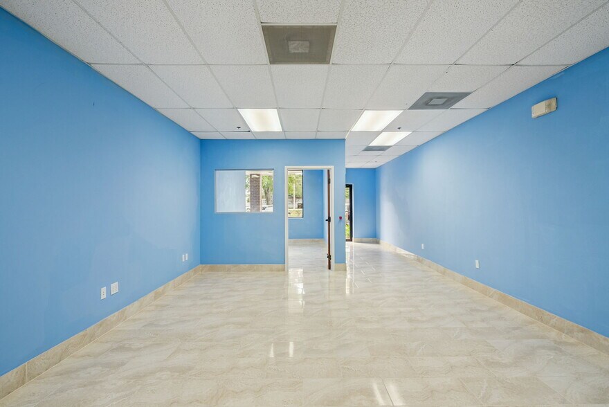 More Photos Of 925 S Semoran Blvd, Winter Park Office Residential For Sale