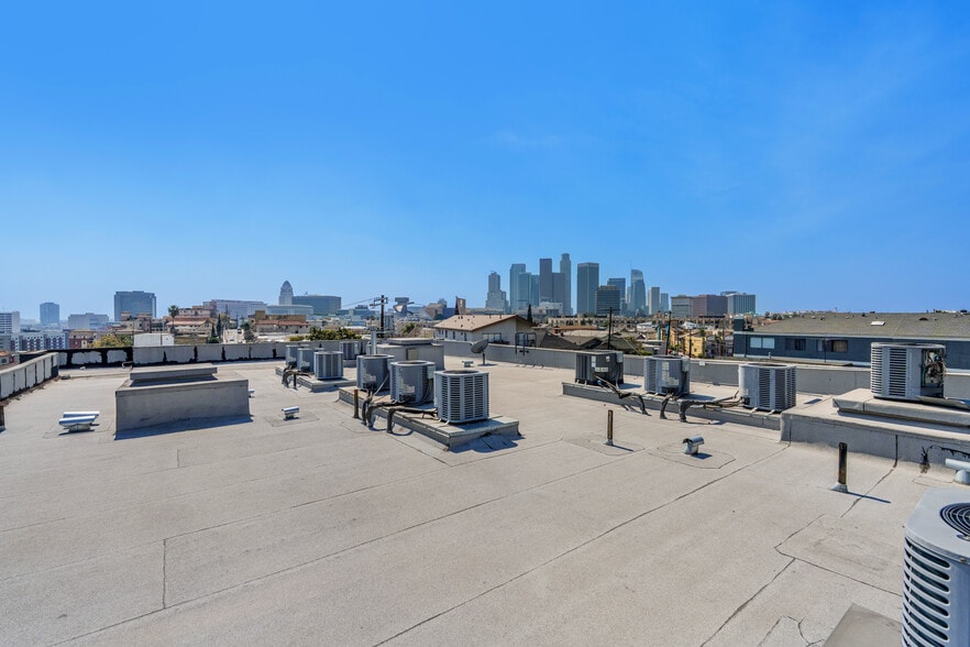 More Photos Of 845 Bunker Hill Ave, Los Angeles Apartments For Sale