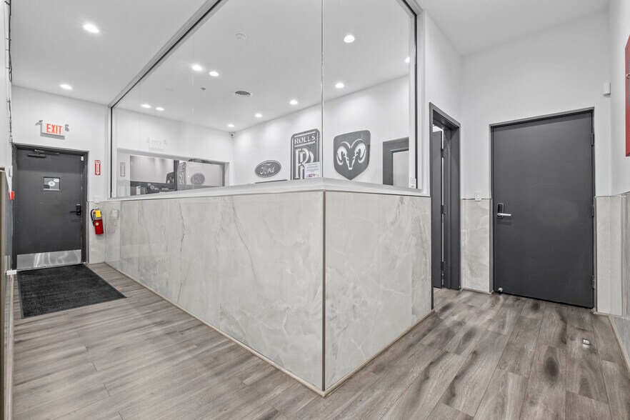 More Photos Of 1529 N 31st Ave, Melrose Park Truck Terminal For Lease