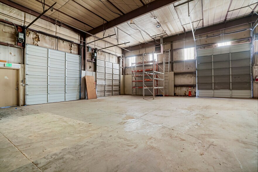 More Photos Of 5745 Monaco St, Commerce City Warehouse For Lease