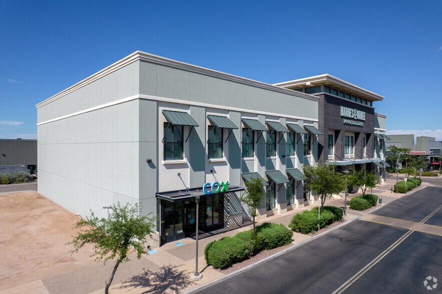 More Photos Of 2716-2810 S Market St, Gilbert Unknown For Lease