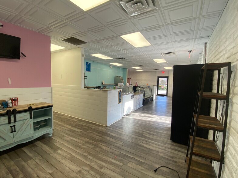 More Photos Of 3015 Youngfield St, Golden Restaurant For Lease