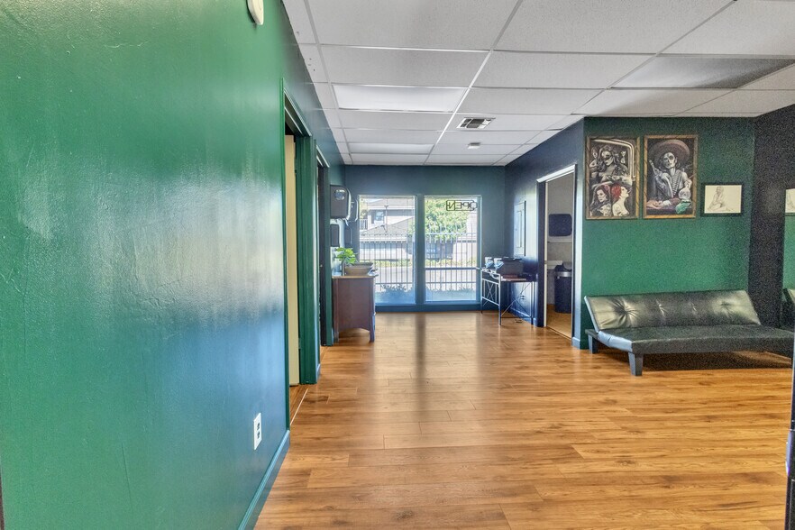 More Photos Of 2027 Grand Canal Blvd, Stockton Office For Sale