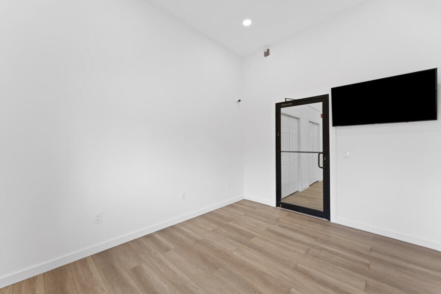 More Photos Of 470 Belleville Tpke, North Arlington Warehouse For Sale