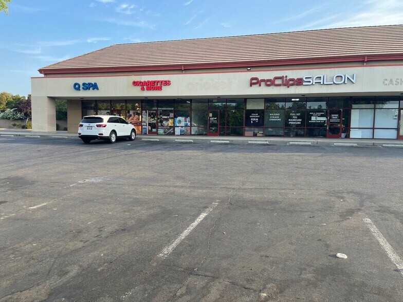 More Photos Of 4201-4221 Norwood Ave, Sacramento Unknown For Lease