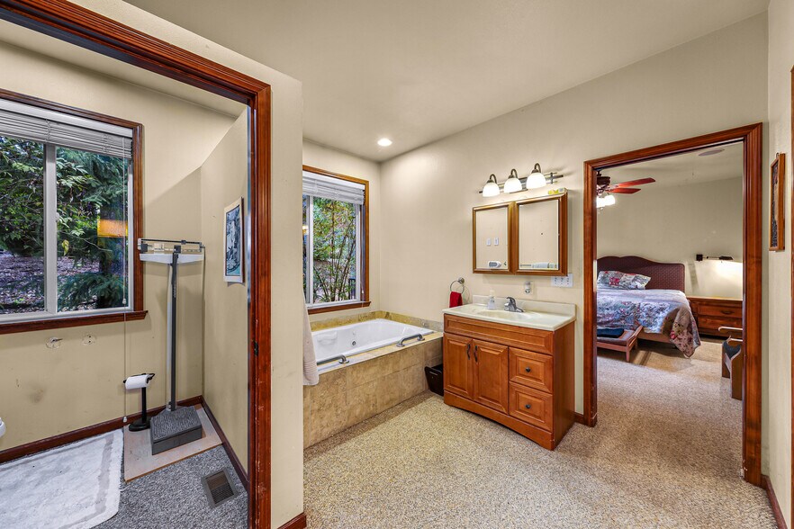 More Photos Of 918 Citadel Dr, Everson Multifamily For Sale