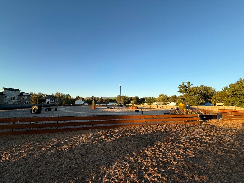 More Photos Of 413 Remington Street, Garden City Land For Lease