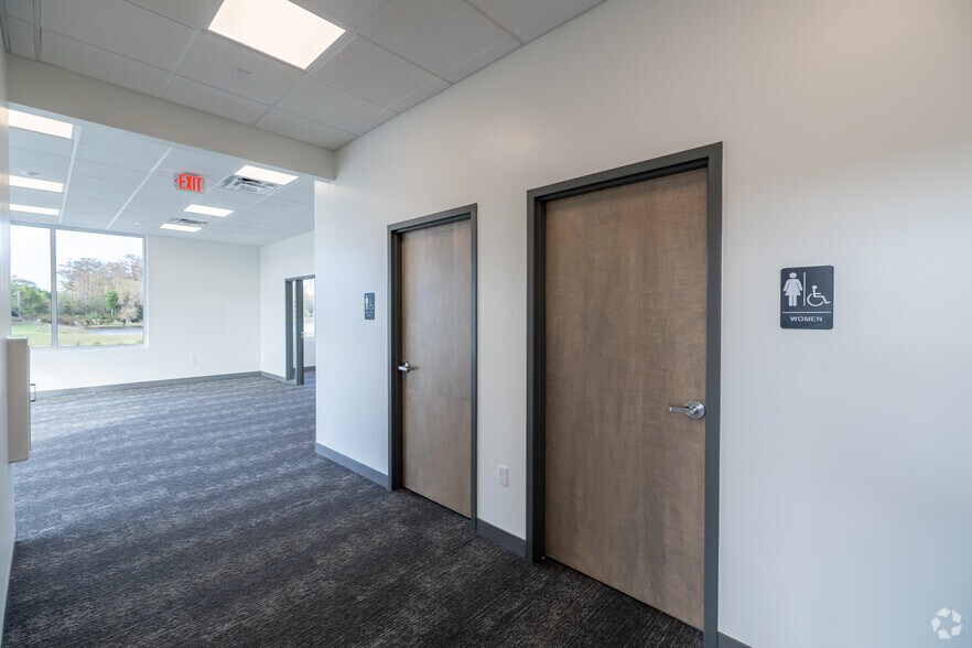 More Photos Of 6115-6150 Tri County Commerce Way, Fort Myers Unknown For Lease