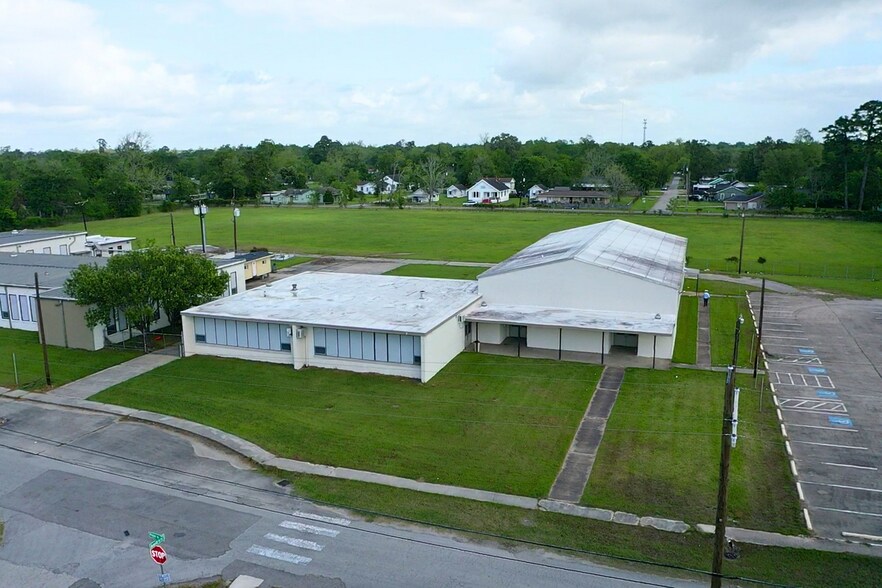 Primary Photo Of 1900 Pope St, Beaumont Flex For Lease