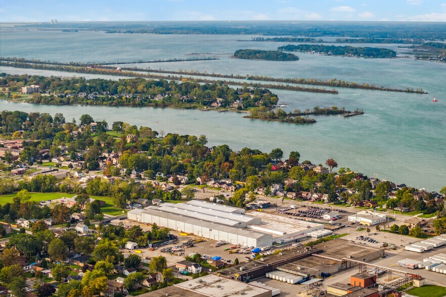 More Photos Of 111 St. Arnaud St, Amherstburg Industrial For Lease