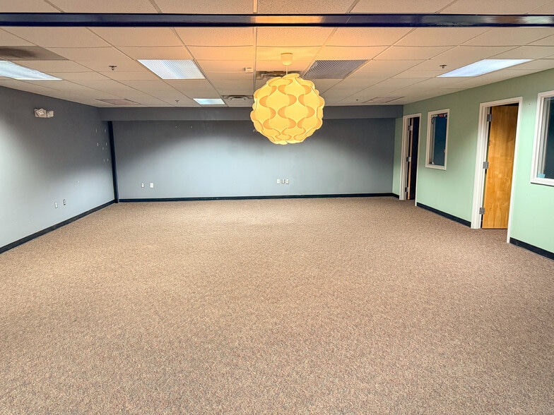 More Photos Of 266 Queen City Park Rd, Burlington Industrial For Lease