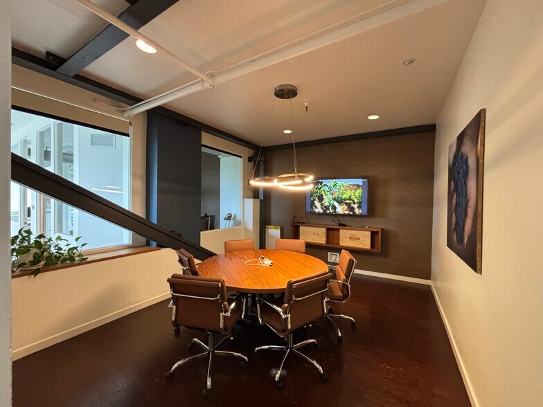 More Photos Of 1040 Main St, Napa Office For Lease