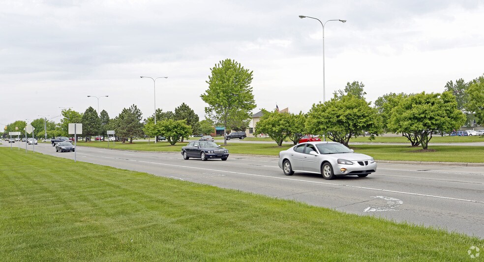 More Photos Of 13400-13486 Canal Rd, Sterling Heights Office For Lease