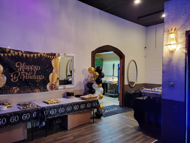 More Photos Of 10553 Homestead Rd, Houston General Retail For Sale