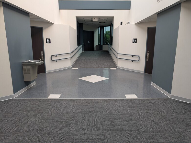 More Photos Of 258 Corporate Dr, Madison Office For Lease