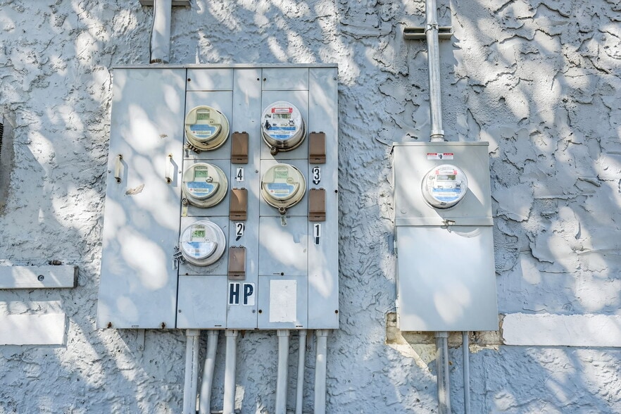 More Photos Of 767 NW 35th St, Miami Apartments For Sale