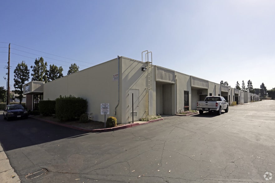 More Photos Of 512-542 E Lambert Rd, Brea Manufacturing For Lease