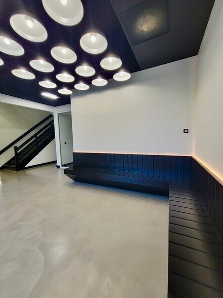 More Photos Of 6803 International Ave, Cypress Office For Lease